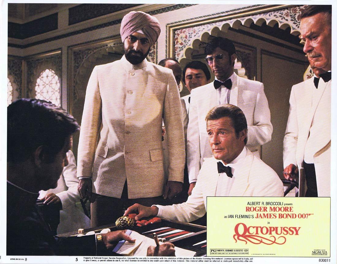 OCTOPUSSY Original US Lobby Card 5 Roger Moore James Bond 1983