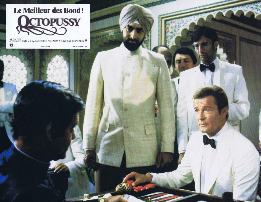 OCTOPUSSY Original French Lobby Card 3 Roger Moore Maud Adams James Bond